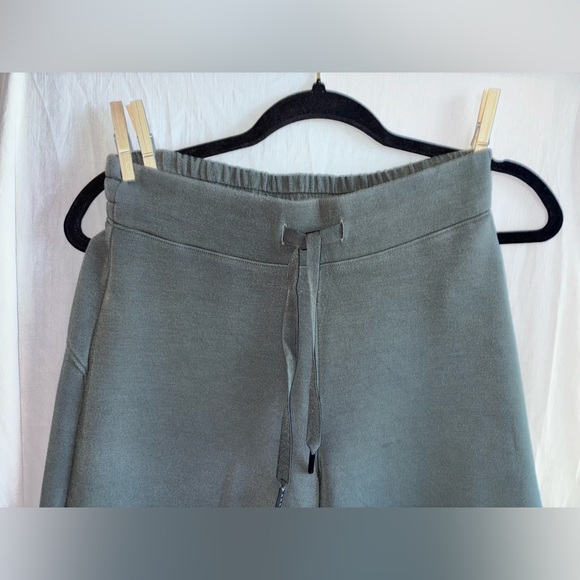 SPANX Dark palm Air Essentials Wide-Leg Pants Womens size S - Picture 4 of 13